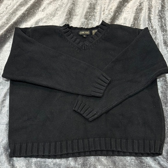 JEANNE PIERRE Sweaters - JEANNE PIERRE Women's Classic Black Sweater